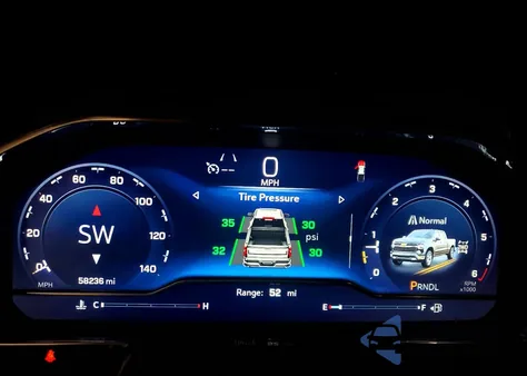 2023 Chevrolet Silverado K1500 Lt from USA, damaged, VIN 3GCUDDED0PG322975